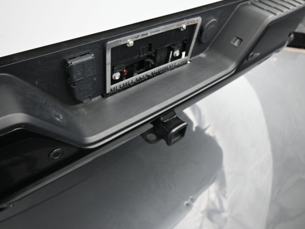 Used 2024 Chevrolet Silverado 1500 LT Trail Boss w/ LT Trail Boss Premium Package AWD/4WD image 46