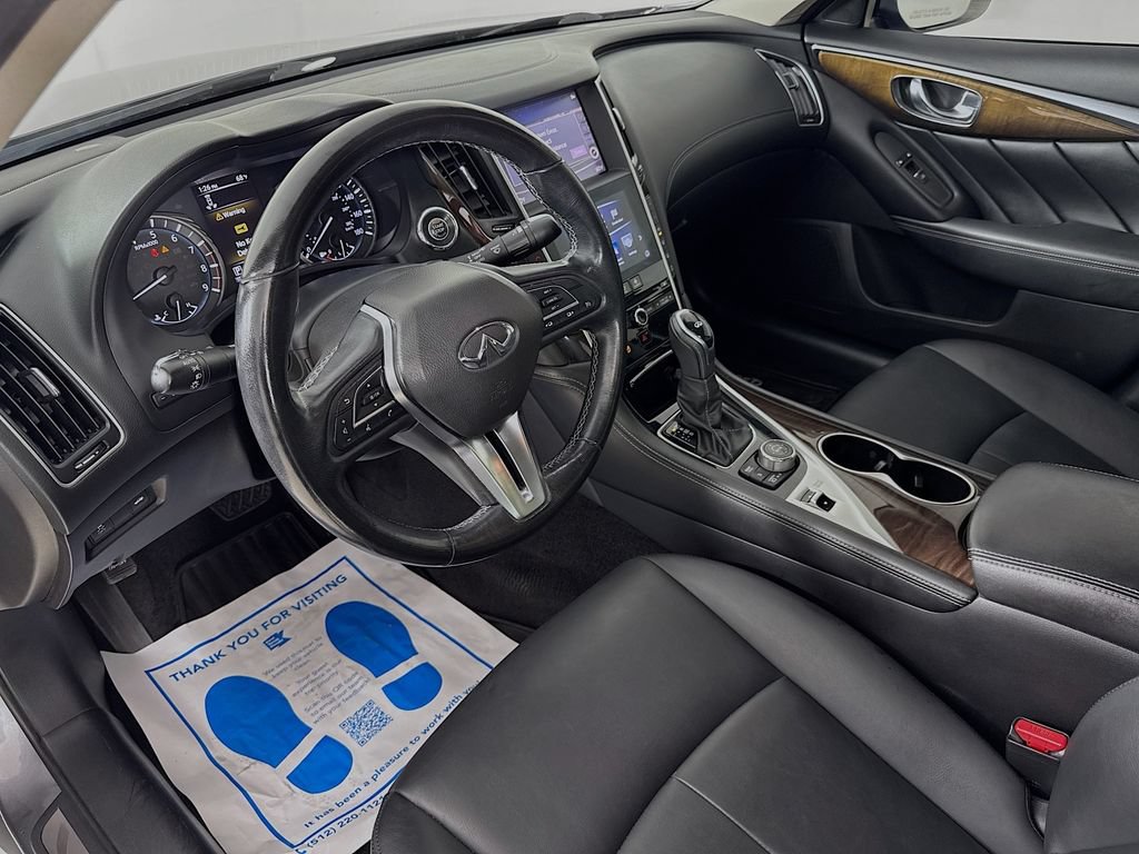 Used 2019 INFINITI Q50 Luxe w/ Essential Package (3.0T Luxe) RWD image 10