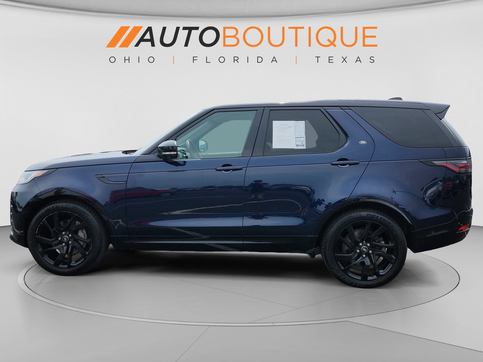 Used 2023 Land Rover Discovery S R-Dynamic AWD/4WD image 2