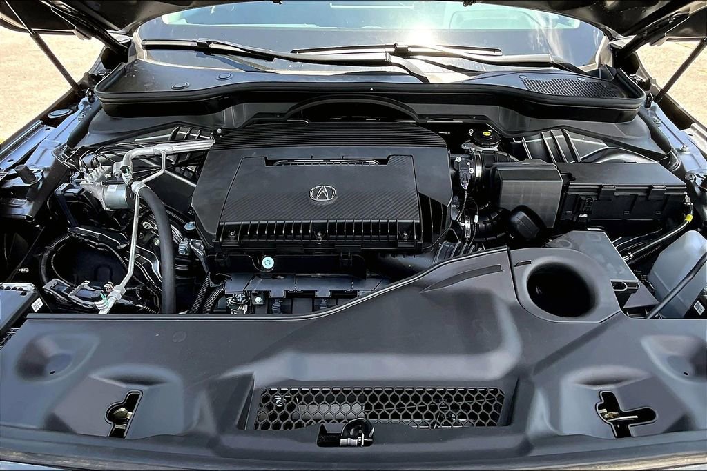 Used 2024 Acura MDX SH-AWD w/ Technology Package image 14