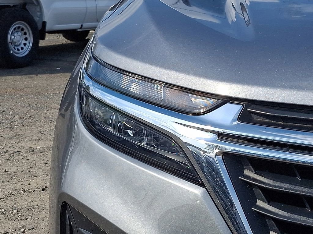 Used 2023 Chevrolet Equinox LS w/ Driver Confidence II Package image 13