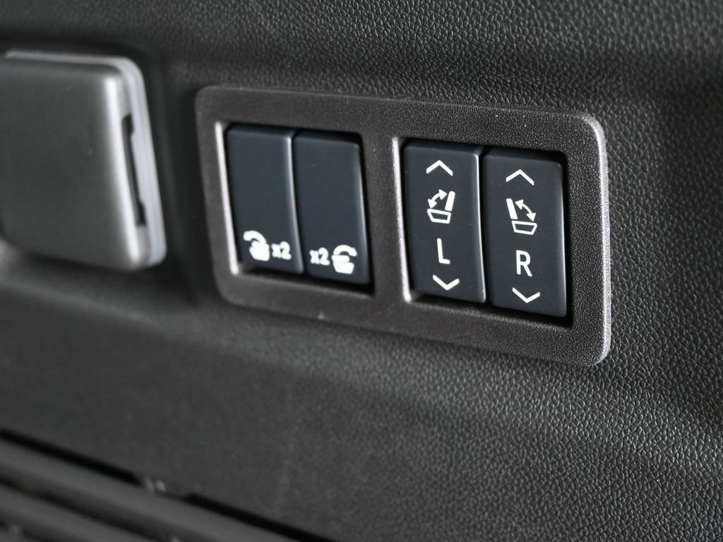 New 2026 Chevrolet Tahoe Premier AWD/4WD image 36