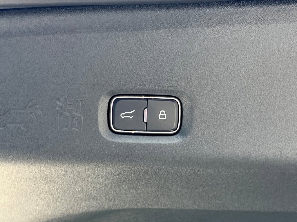 New 2026 Lincoln Navigator L Black Label image 15