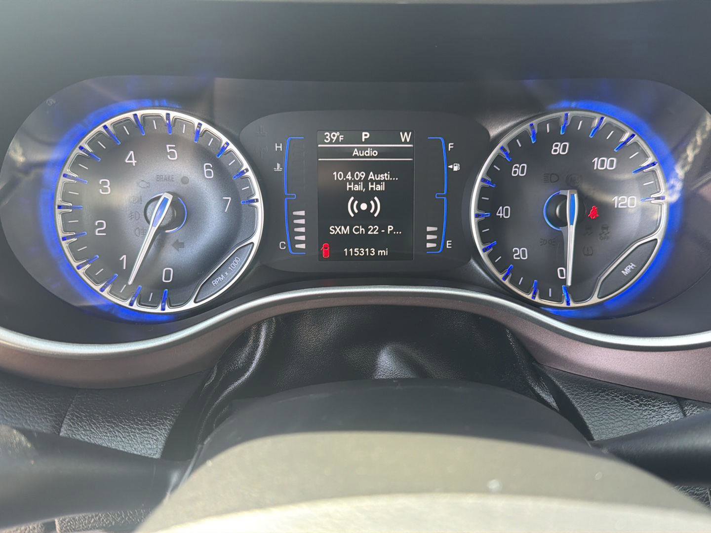 Used 2023 Chrysler Voyager LX image 15