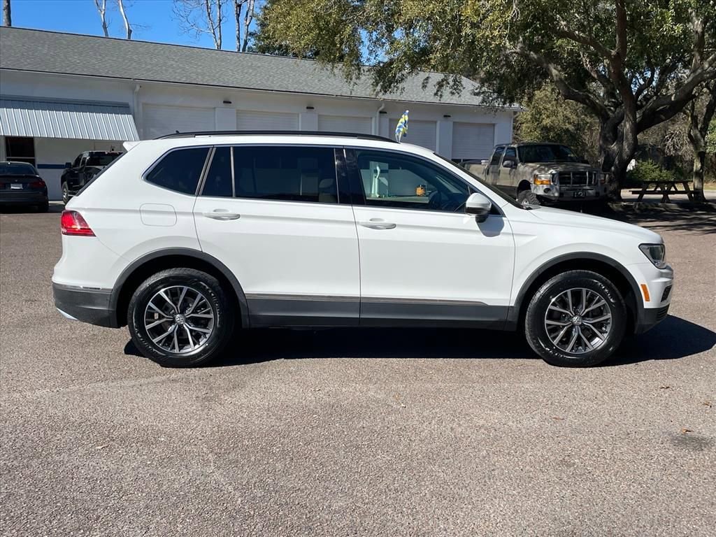 Used 2020 Volkswagen Tiguan SE w/ Panoramic Sunroof Package video 2