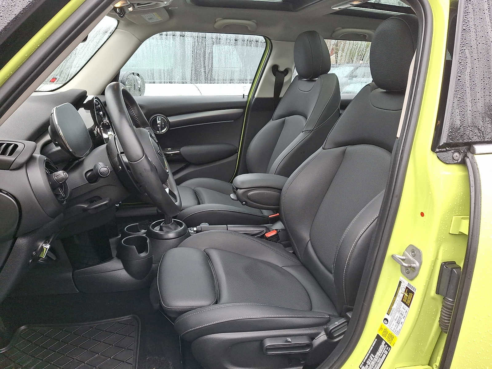 Certified 2024 MINI Cooper S image 11