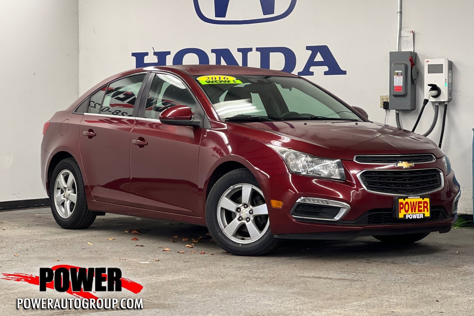 Used 2016 Chevrolet Cruze LT w/ Technology Package