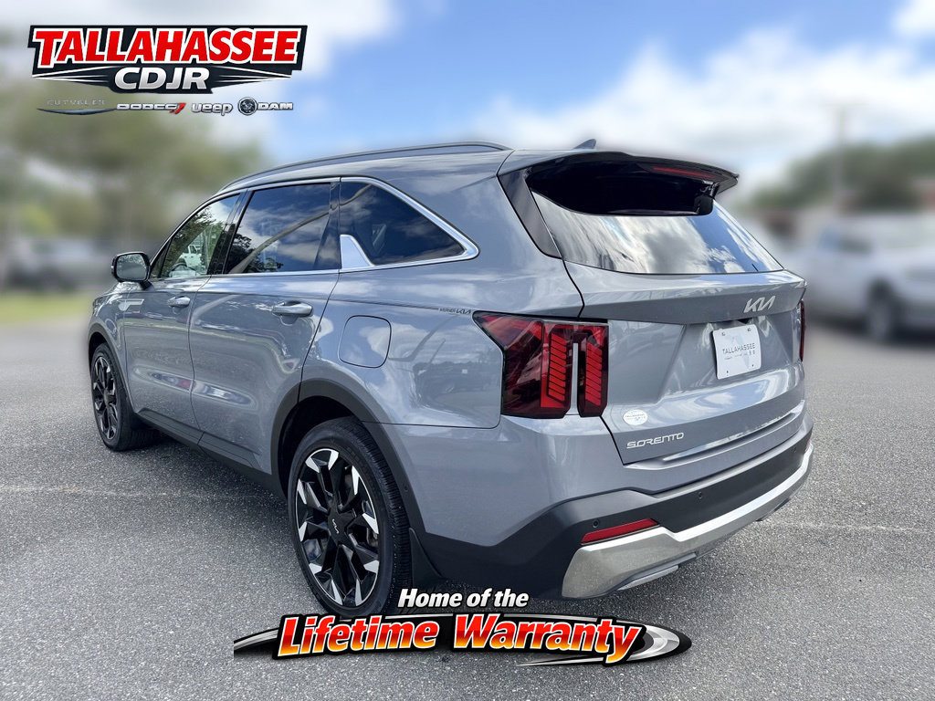 Used 2025 Kia Sorento SX FWD image 9