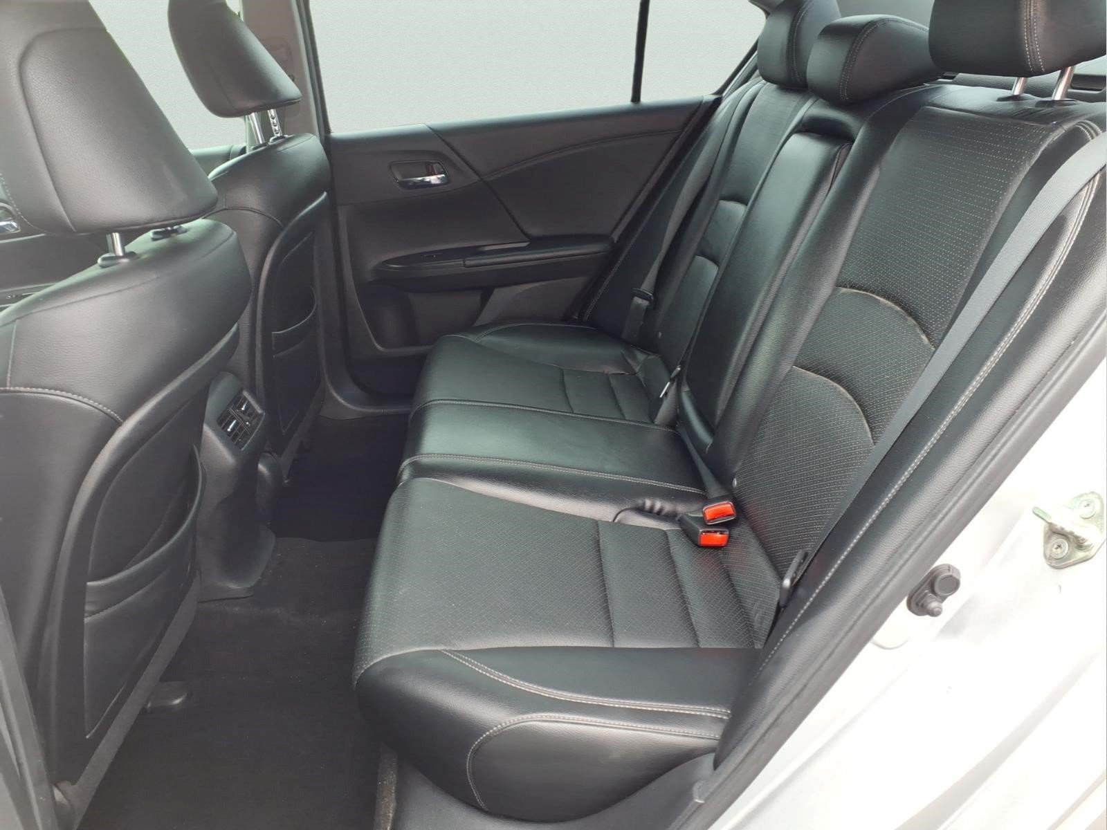 Used 2014 Honda Accord Touring image 13