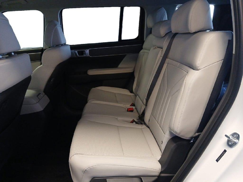 New 2026 Hyundai Santa Fe SEL FWD image 13