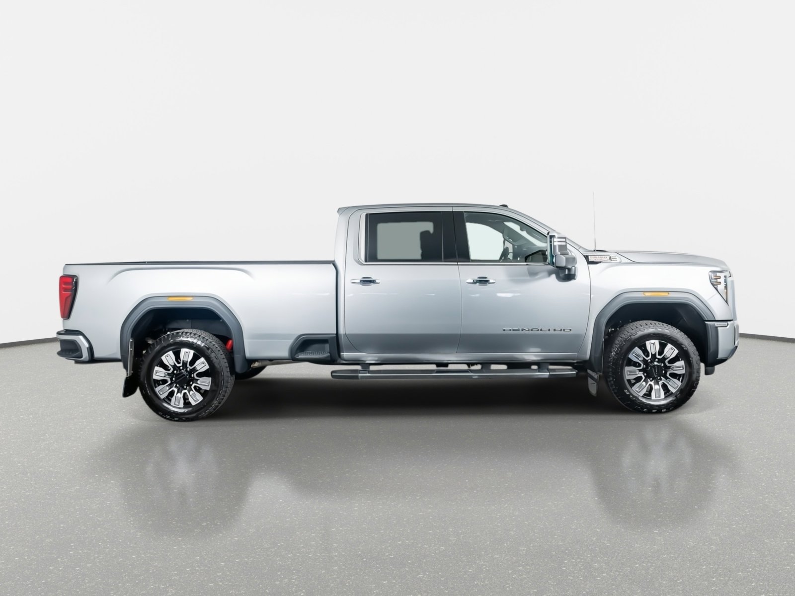 Used 2025 GMC Sierra 3500 Denali w/ Denali Reserve Package image 5