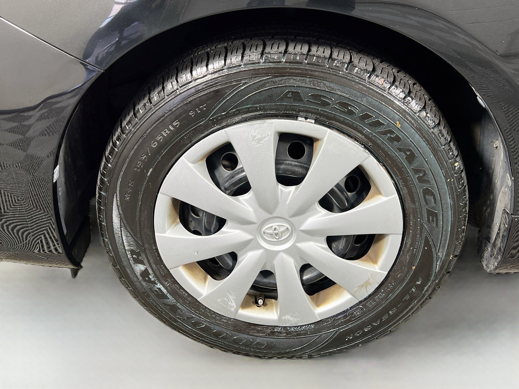 Used 2013 Toyota Corolla L FWD image 25