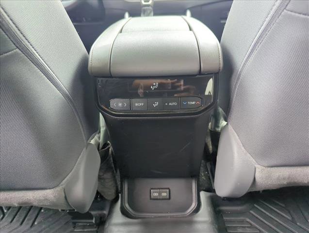 Certified 2024 Toyota Highlander LE image 19