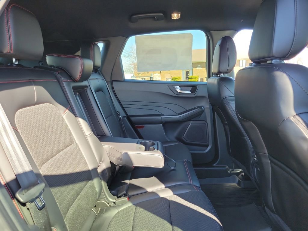 New 2026 Ford Escape ST-Line w/ Tech Pack #1 image 17