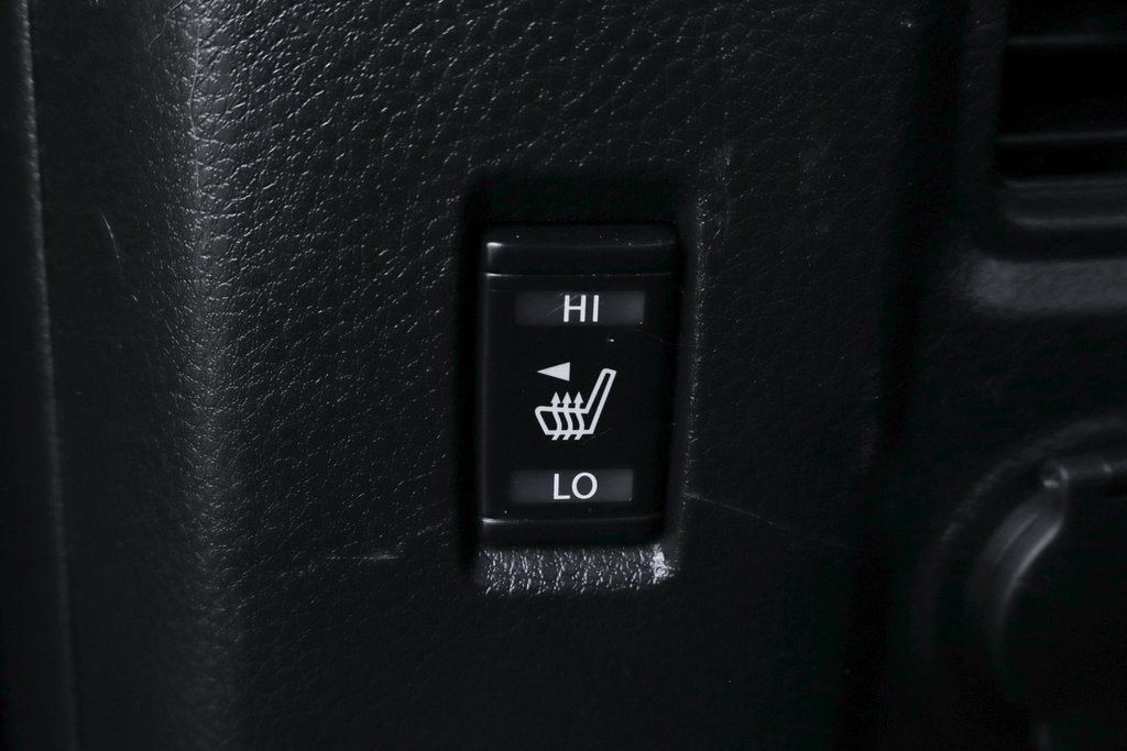 Used 2021 Nissan Titan PRO-4X w/ Pro-4x Convenience Package image 49