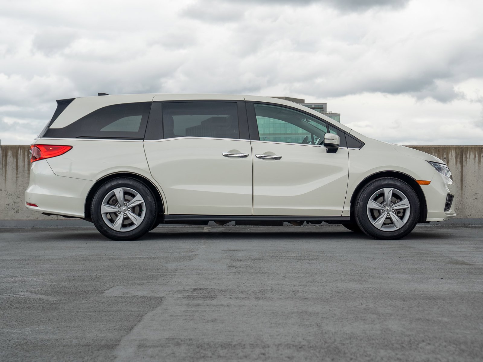 Used 2019 Honda Odyssey EX-L image 6