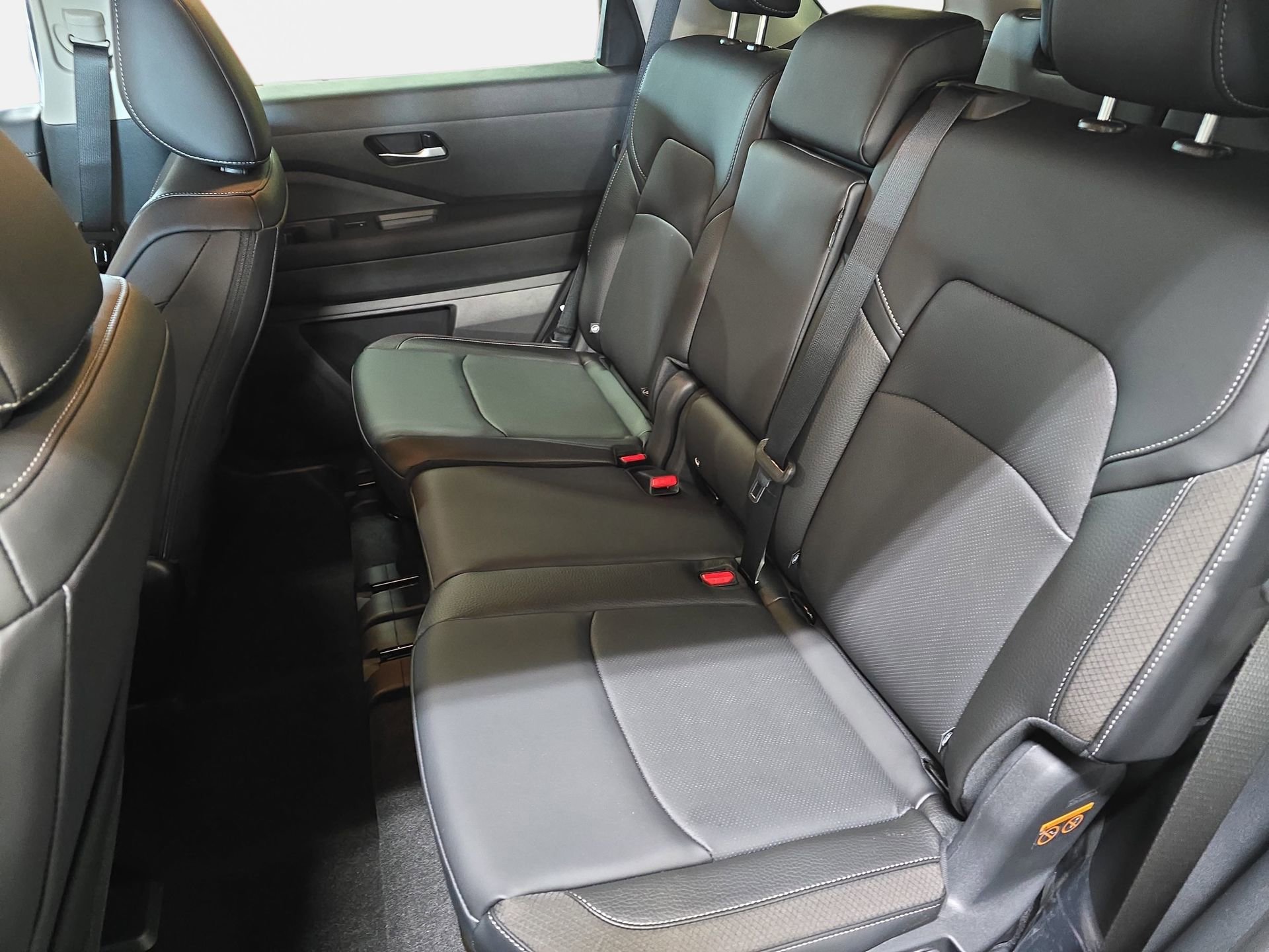 New 2026 Nissan Pathfinder SL w/ Cargo Package FWD image 14