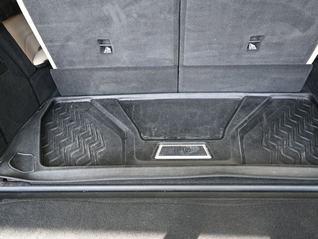Used 2021 BMW X7 xDrive40i w/ Premium Package 2 image 21