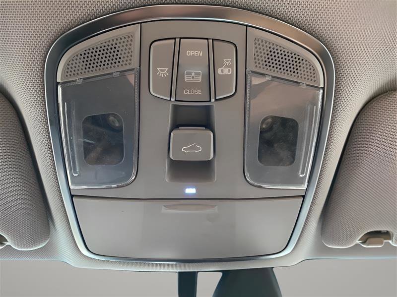 Used 2015 Hyundai Sonata Limited w/ Option Group 06 FWD image 10