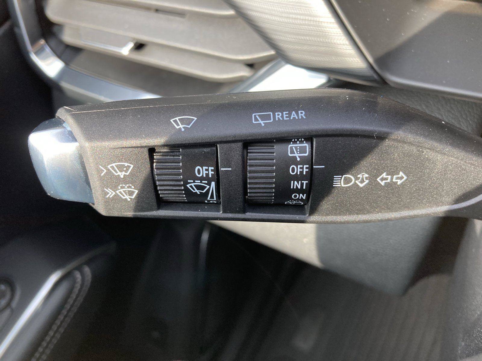 New 2026 GMC Acadia Elevation w/ Elevation Premium Package FWD image 22