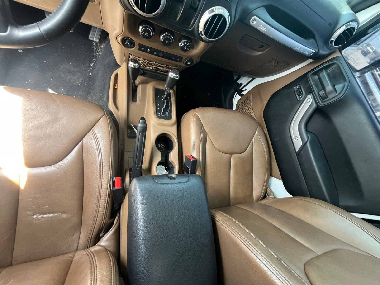 Used 2013 Jeep Wrangler Sahara w/ Dual Top Group AWD/4WD image 8