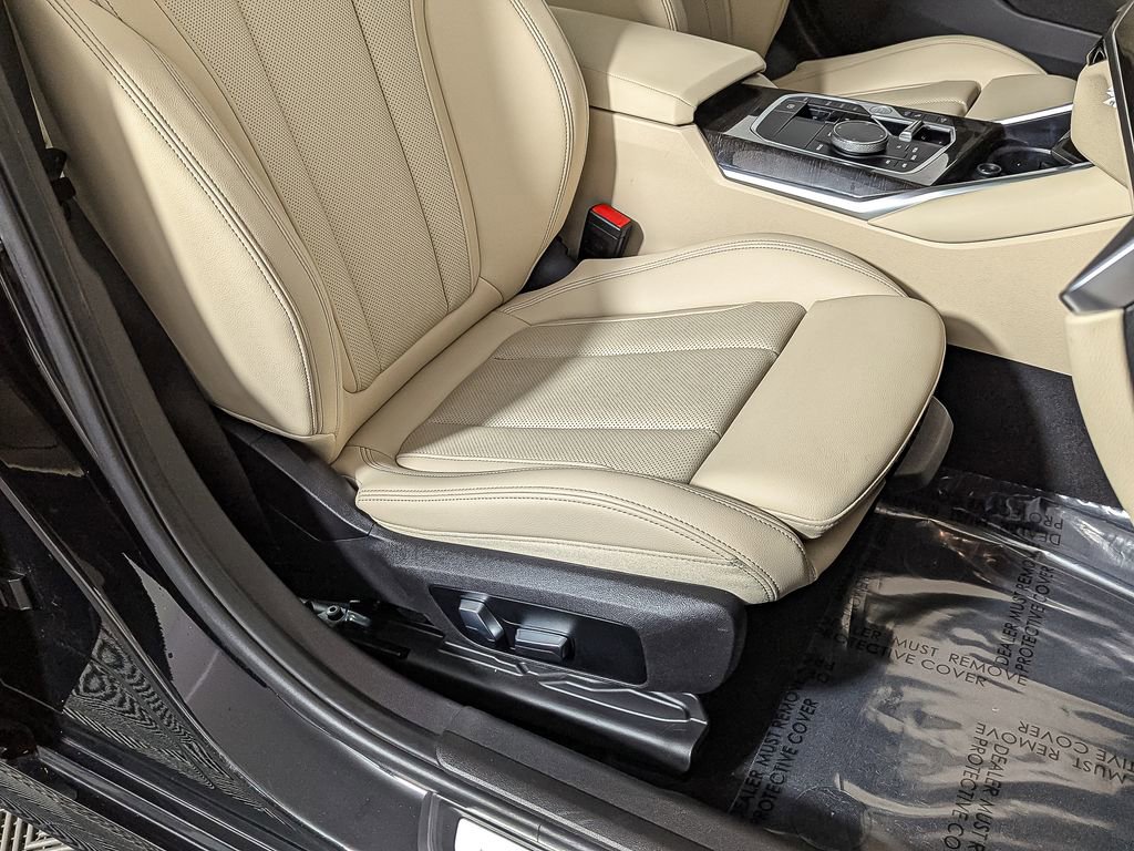 Certified 2023 BMW 330i xDrive Sedan w/ Driving Assistance Package image 24