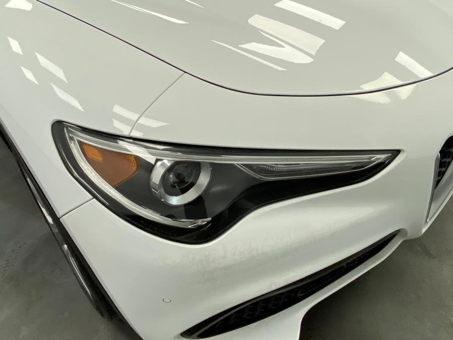 Used 2019 Alfa Romeo Stelvio Ti image 10