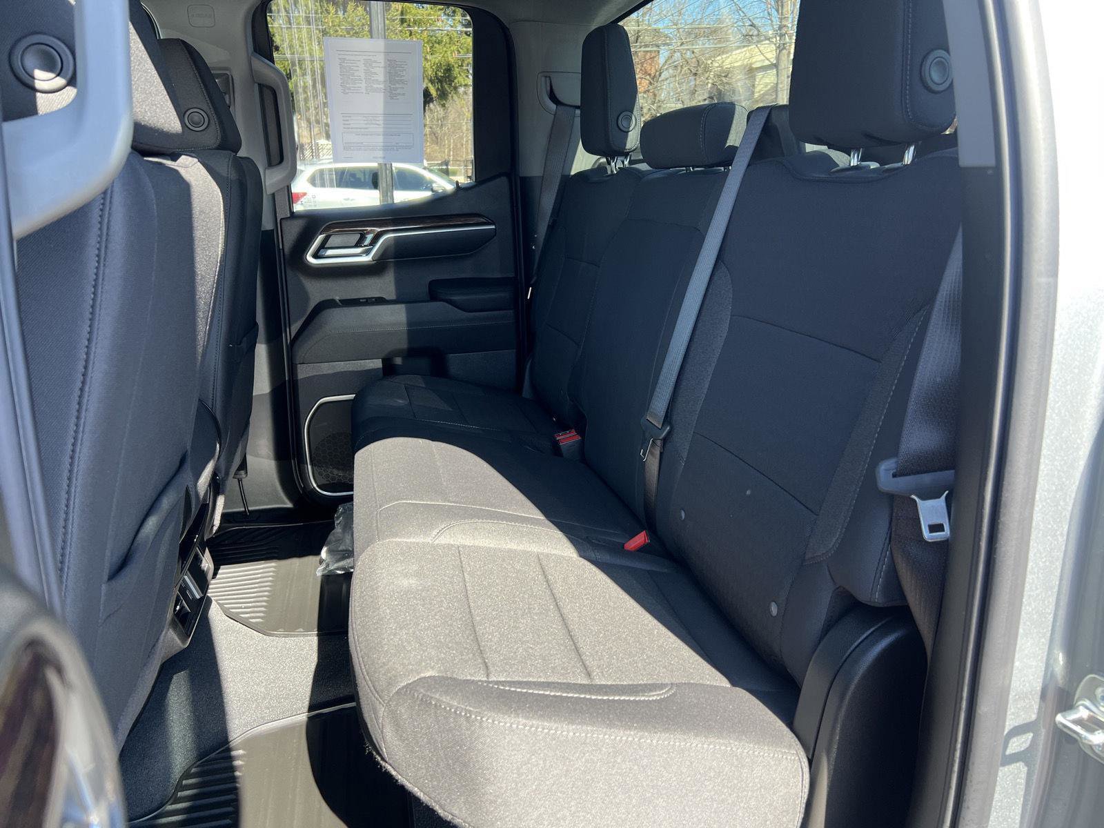 Used 2026 GMC Sierra 1500 Elevation image 14