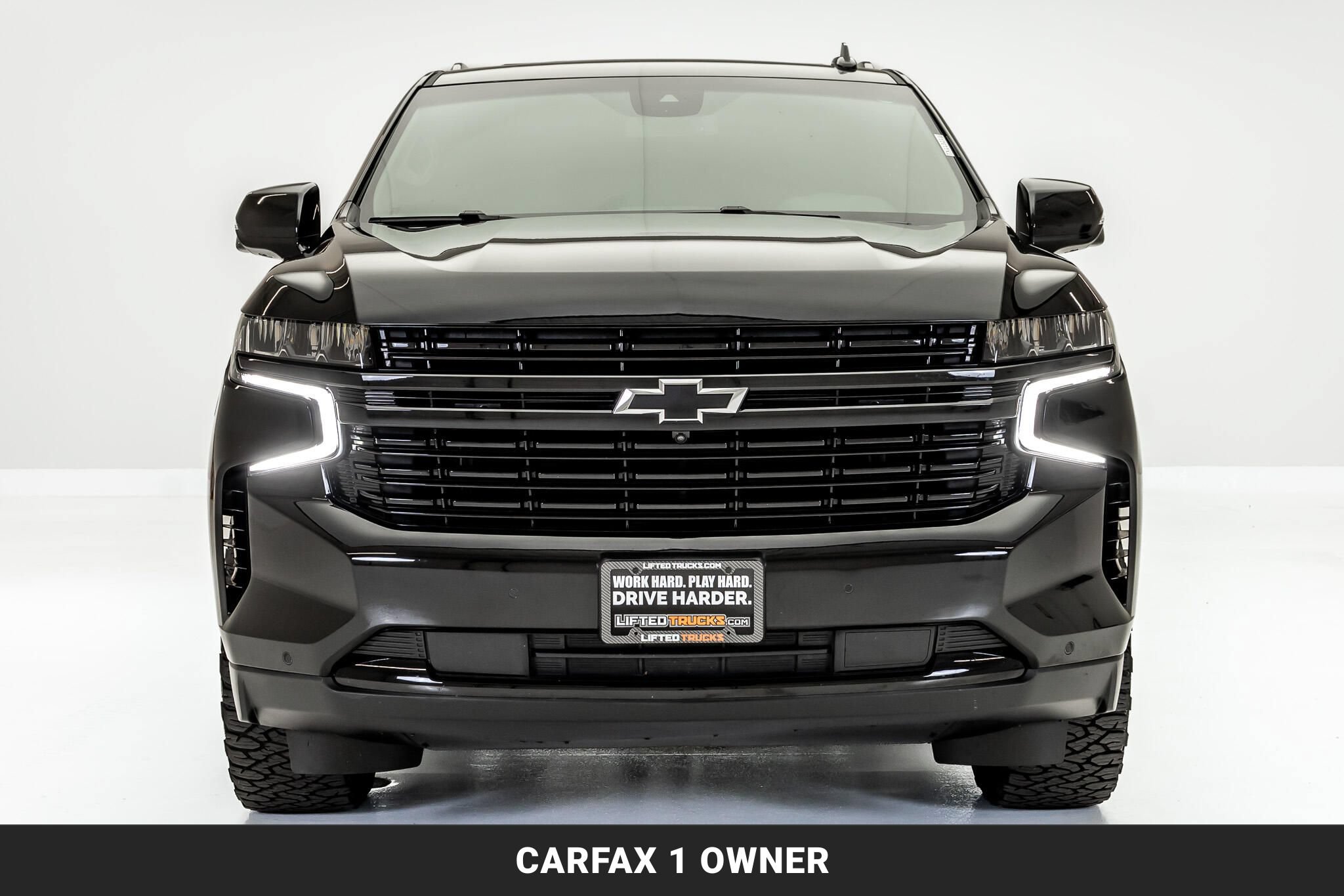 Used 2024 Chevrolet Tahoe RST w/ Luxury Package AWD/4WD image 3