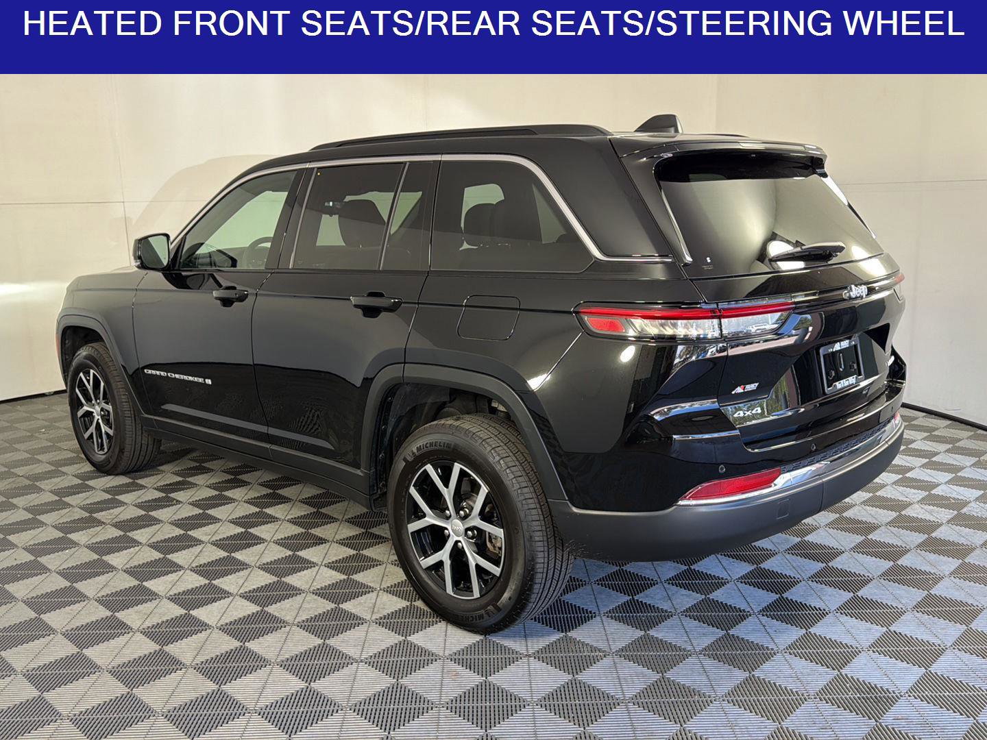 Used 2024 Jeep Grand Cherokee Limited AWD/4WD image 7