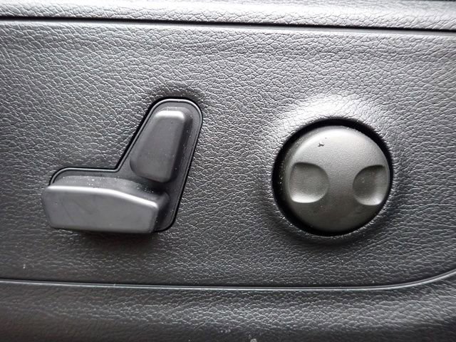 New 2026 RAM 1500 4x4 Crew Cab image 17