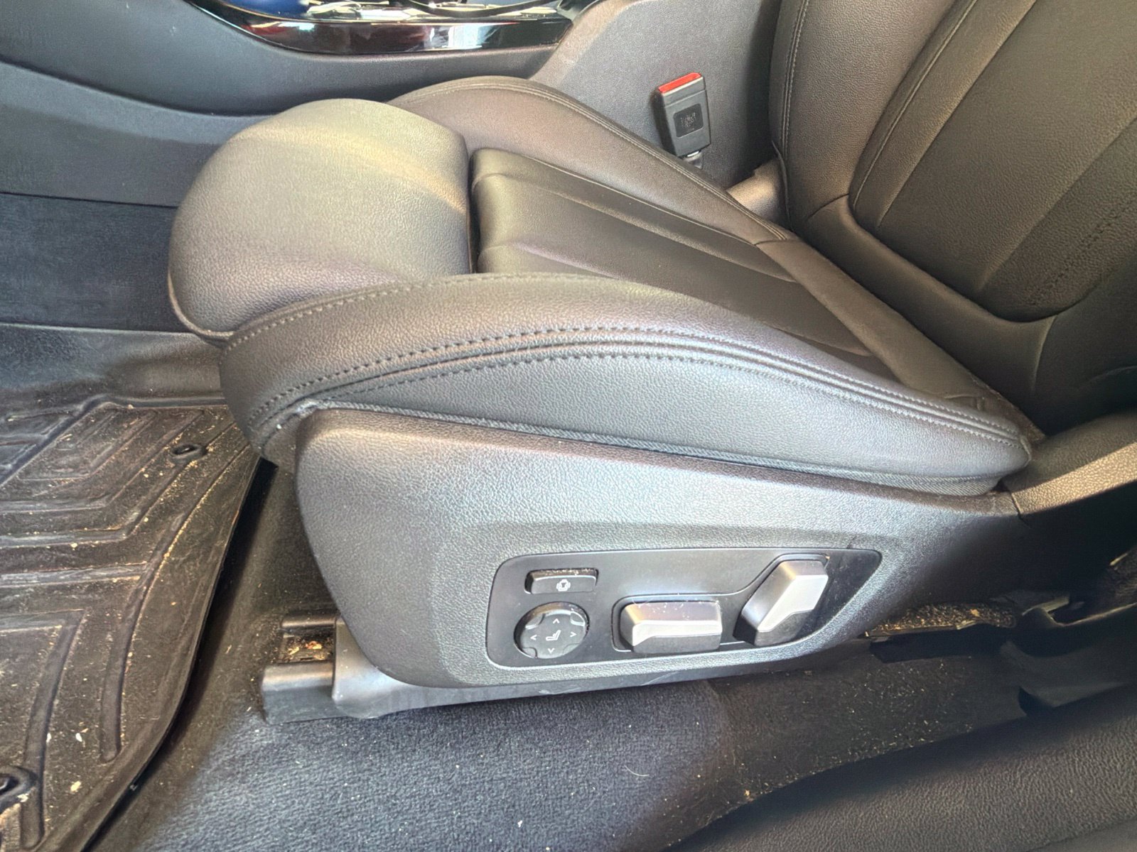 Used 2021 BMW X3 sDrive30i w/ Convenience Package RWD image 5