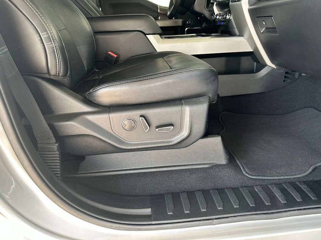 Used 2019 Ford F350 Lariat w/ Lariat Ultimate Package AWD/4WD image 38
