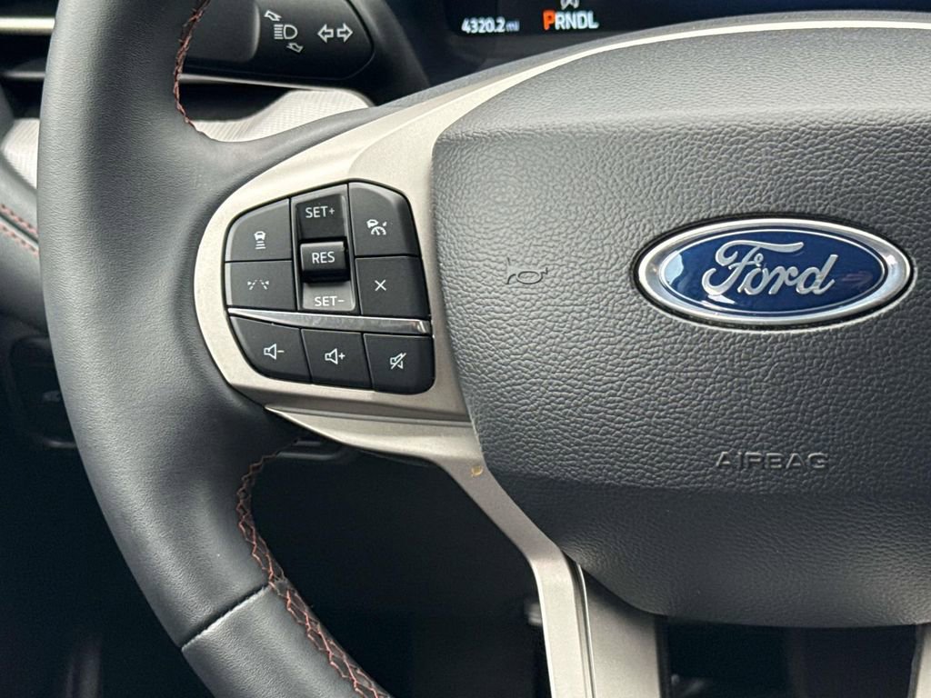 Used 2025 Ford Explorer Active image 15