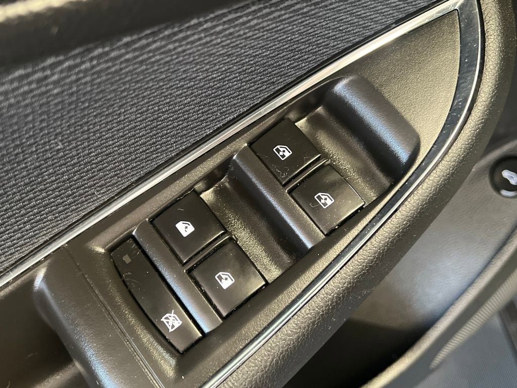 Used 2016 Chevrolet Cruze LT image 30