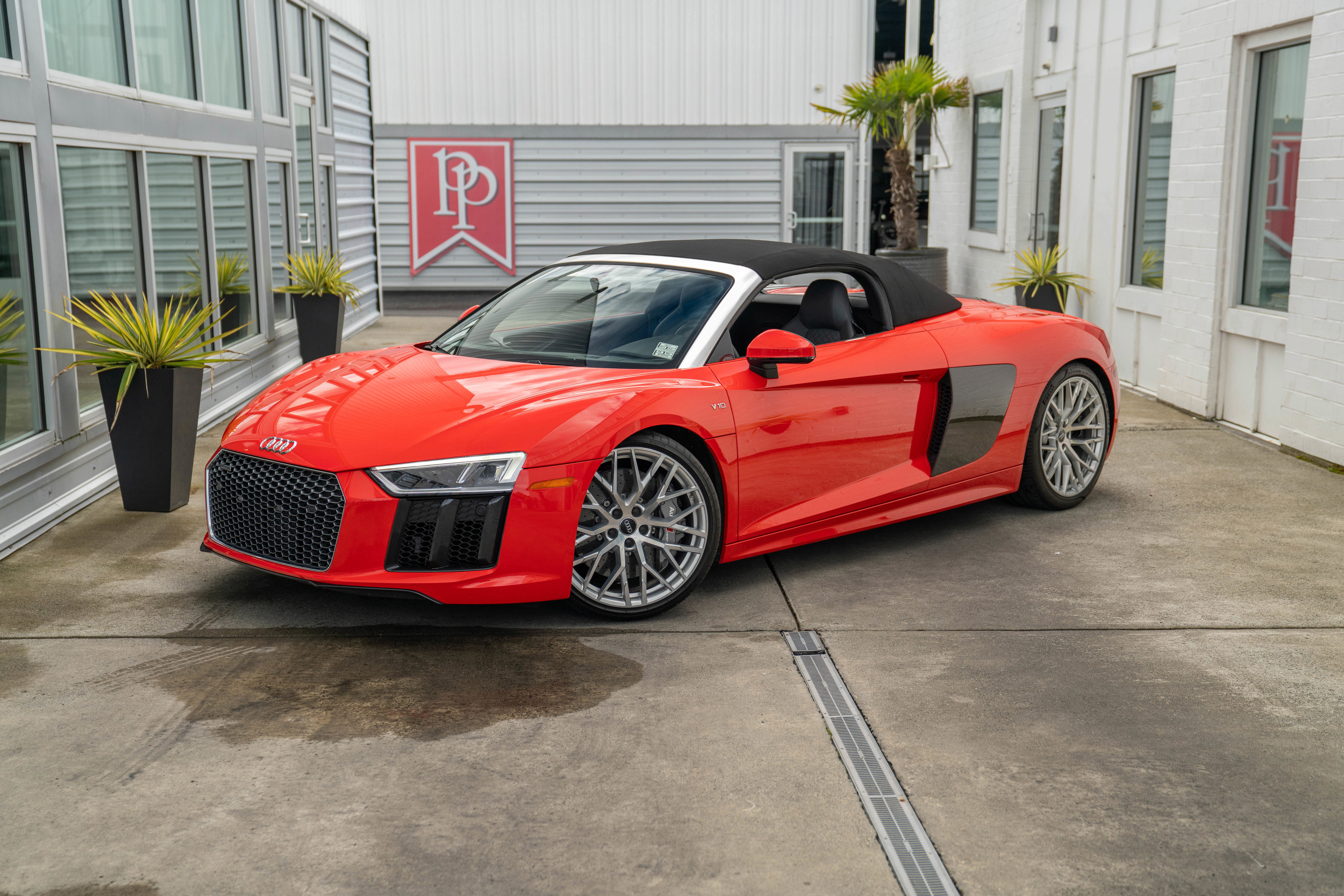 Used 2017 Audi R8 V10 image 11