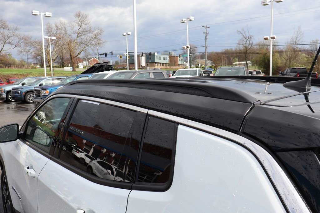 Used 2024 Jeep Compass Limited image 27