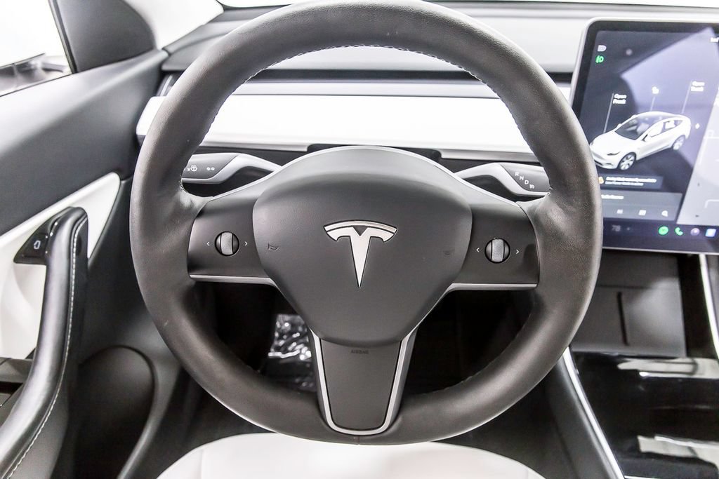 Used 2021 Tesla Model Y 2WD image 21