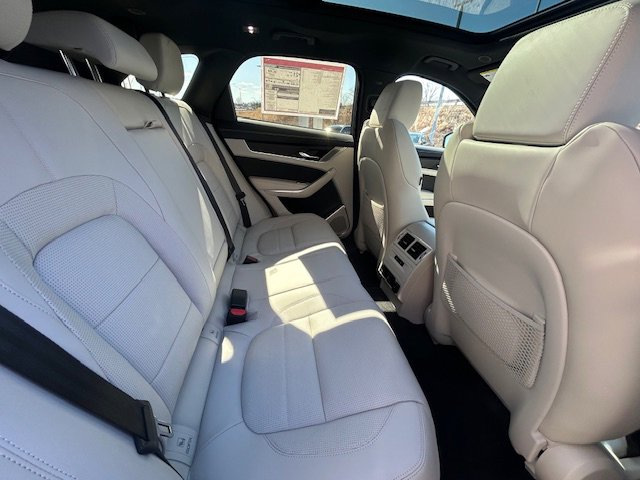 New 2025 Jaguar F-PACE R-Dynamic S image 19