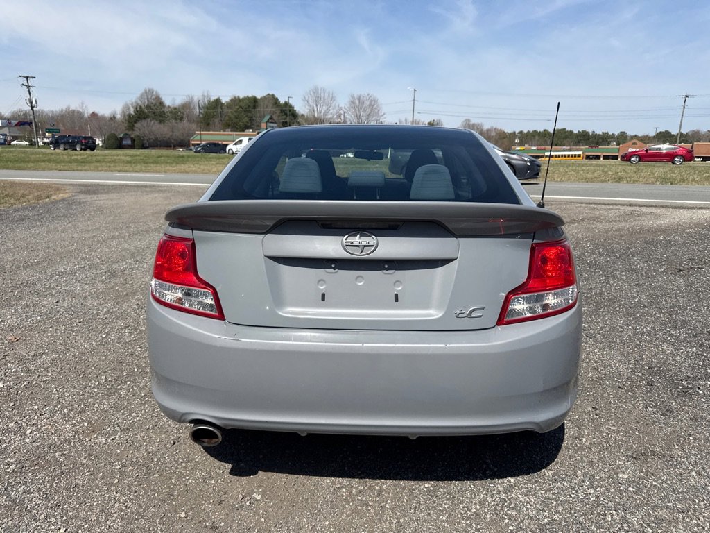 Used 2011 Scion tC TC image 9