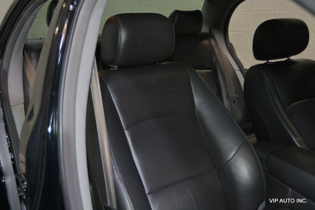 Used 2004 Jaguar XJ8 RWD image 13