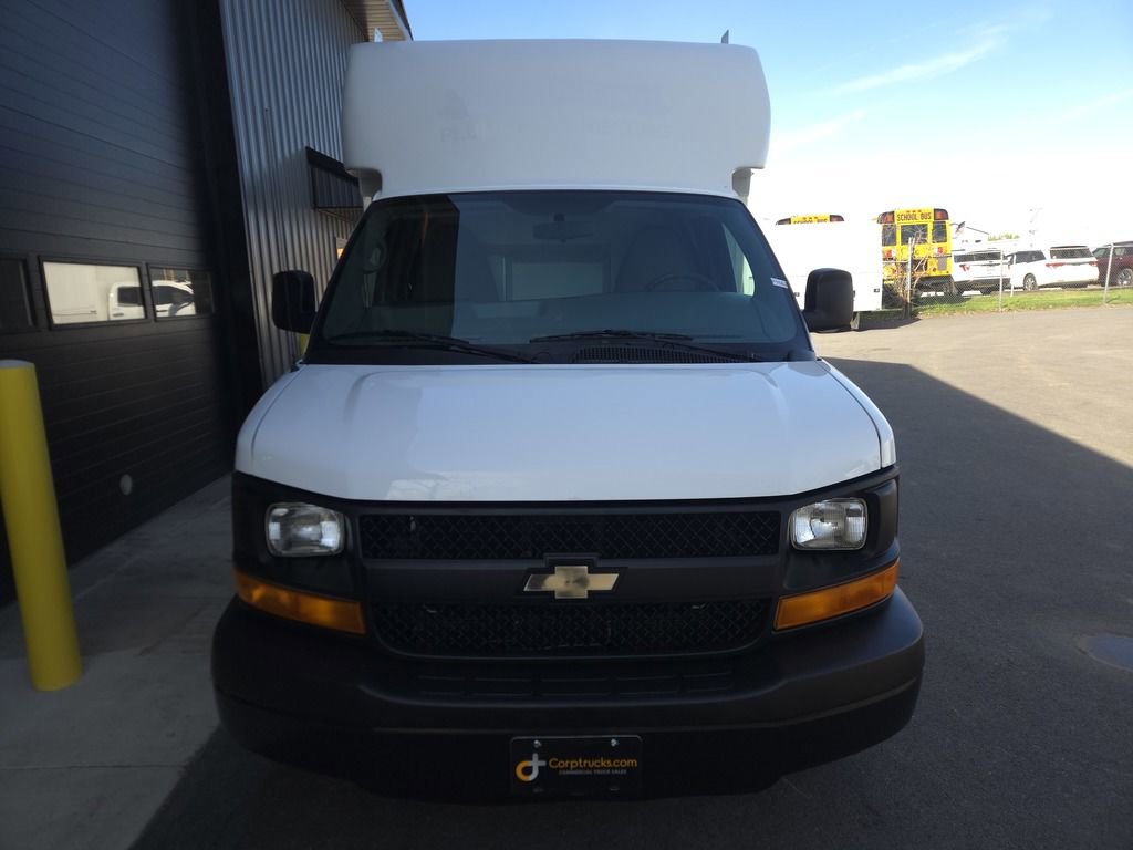 Used 2014 Chevrolet Express 3500 image 9