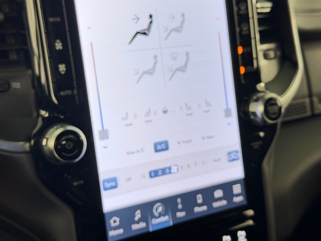 Used 2024 RAM 3500 Laramie w/ Night Edition image 19