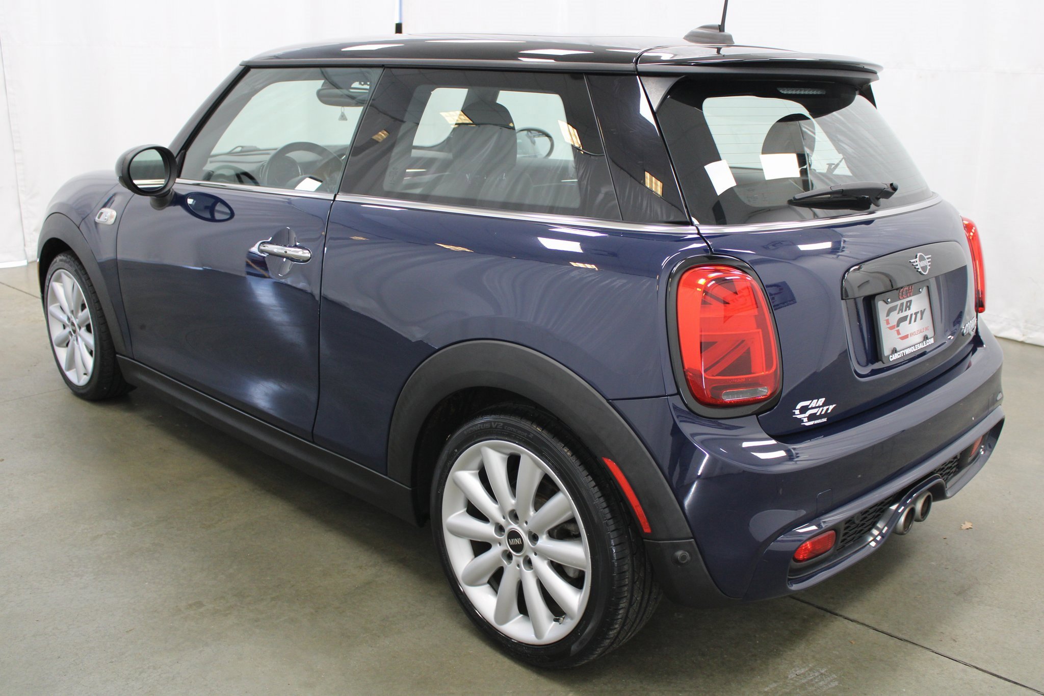 Used 2019 MINI Cooper S image 7