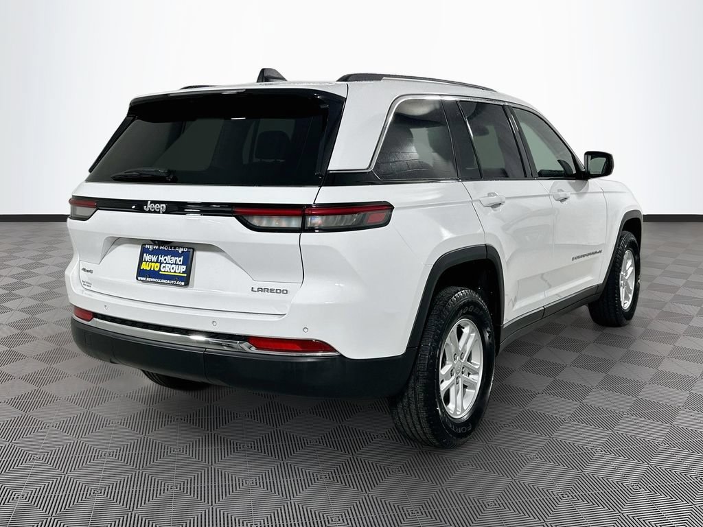 Certified 2023 Jeep Grand Cherokee Laredo AWD/4WD image 7