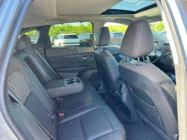 Certified 2026 Nissan Murano Platinum w/ Cargo Package AWD/4WD image 4