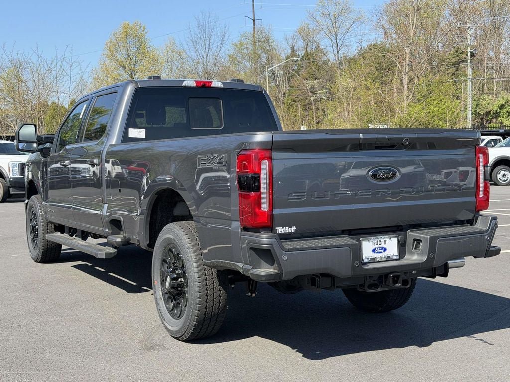 New 2026 Ford F350 Lariat w/ Black Appearance Package AWD/4WD image 4