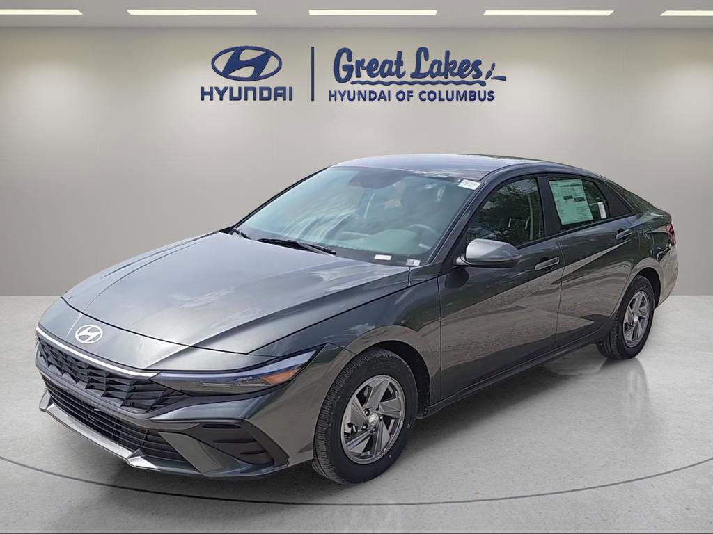 New 2026 Hyundai Elantra SE FWD image 1