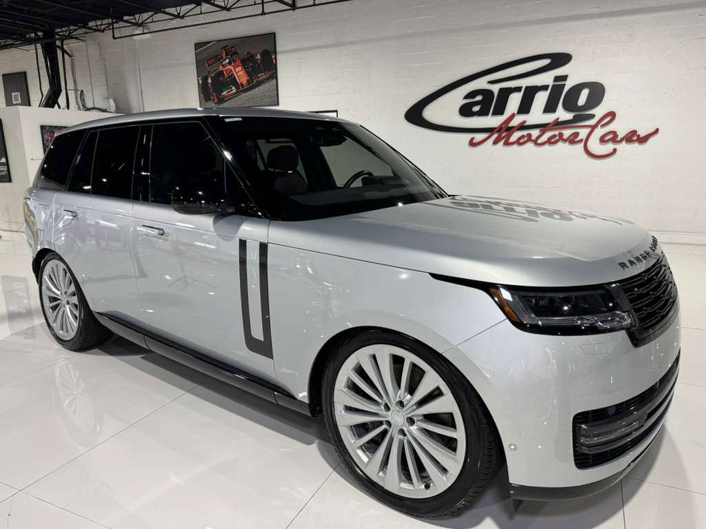 Used 2024 Land Rover Range Rover SE image 1