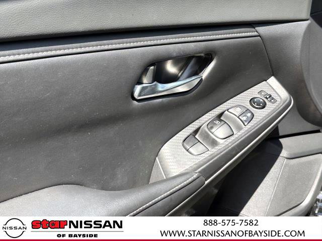 Certified 2022 Nissan Sentra SV w/ All-Weather Package image 9